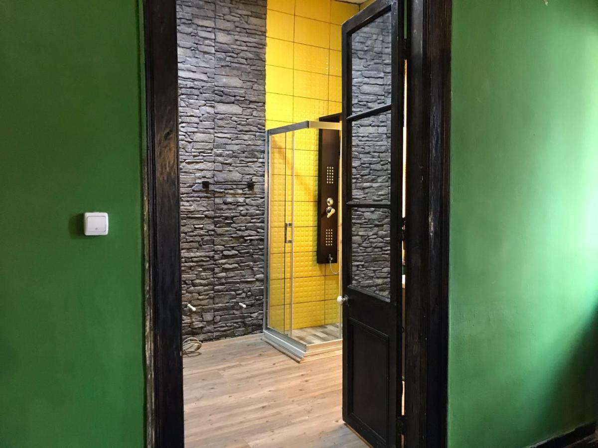 Titan House Hostel Izmir Exterior photo