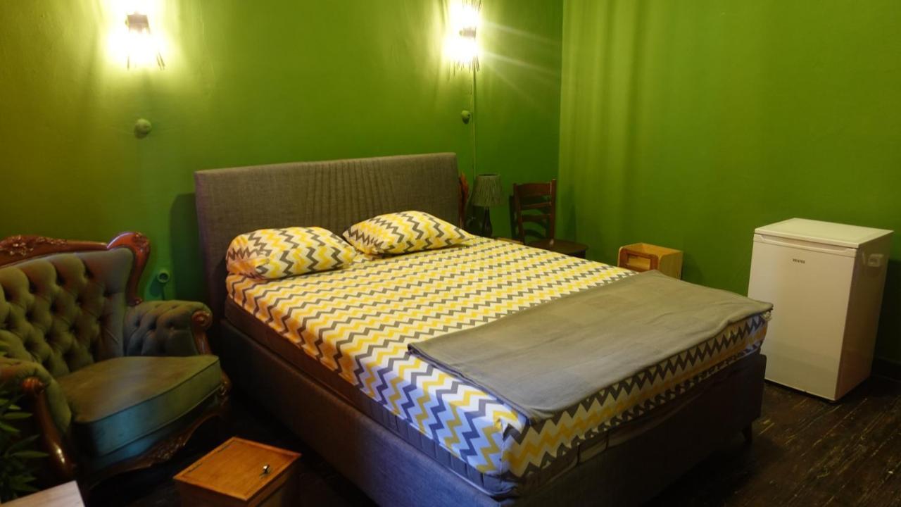 Titan House Hostel Izmir Exterior photo